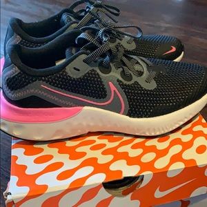 Nike Renew Run